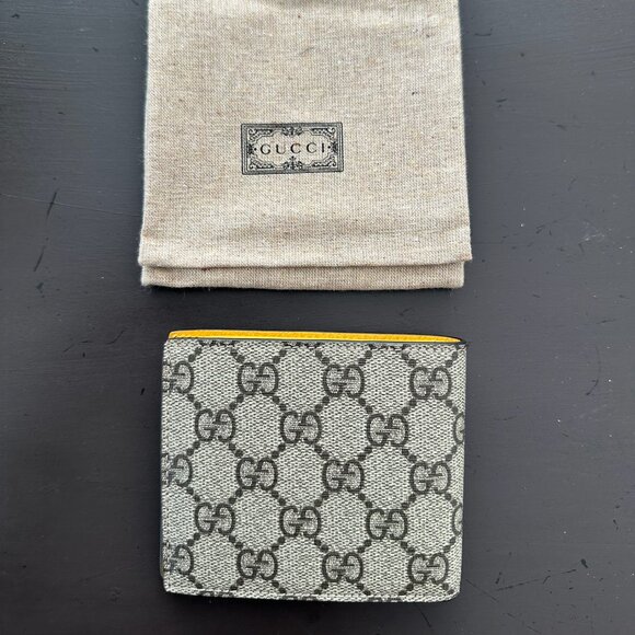 Gucci Wallet - Picture 2 of 4